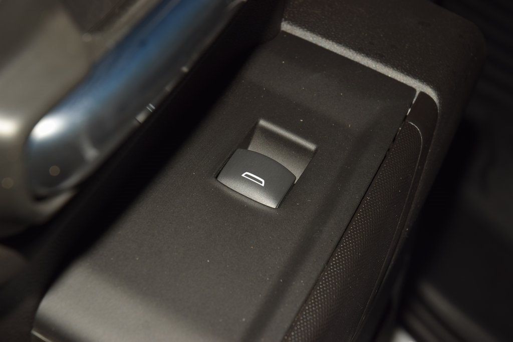 2025 Chevrolet Silverado 3500 HD 3500HD CREW 4X4 * DURAMAX * KNAPHEIDE UTILITY    - 22913244 - 33