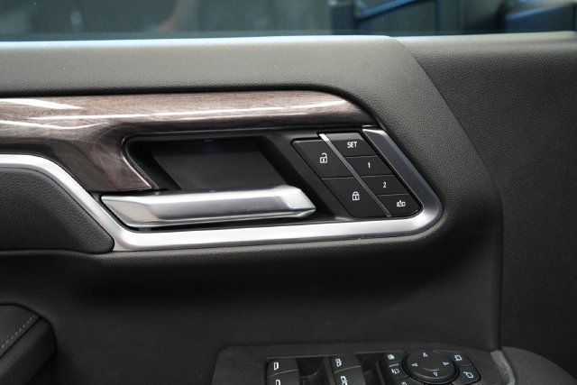 2025 Chevrolet Silverado 3500 HD LTZ - 23080777 - 9