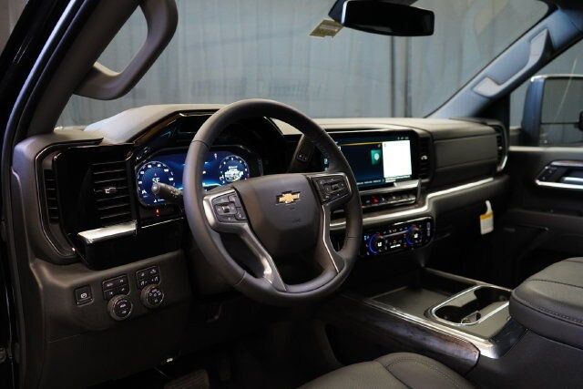2025 Chevrolet Silverado 3500 HD LTZ - 23080777 - 13