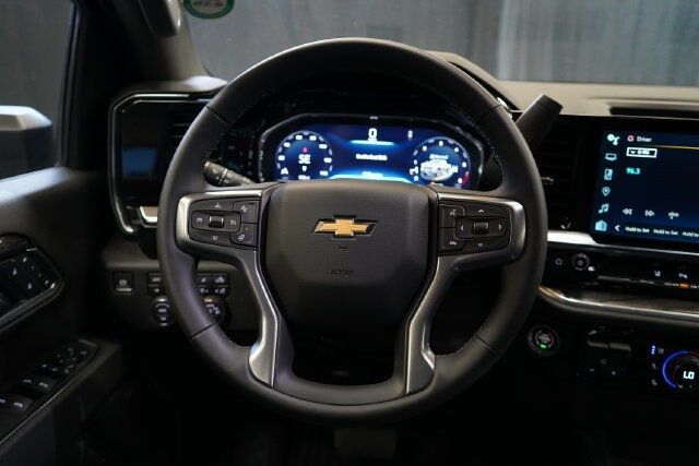 2025 Chevrolet Silverado 3500 HD LTZ - 23080777 - 15