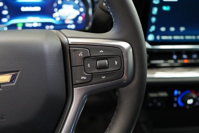 2025 Chevrolet Silverado 3500 HD LTZ - 23080777 - 18