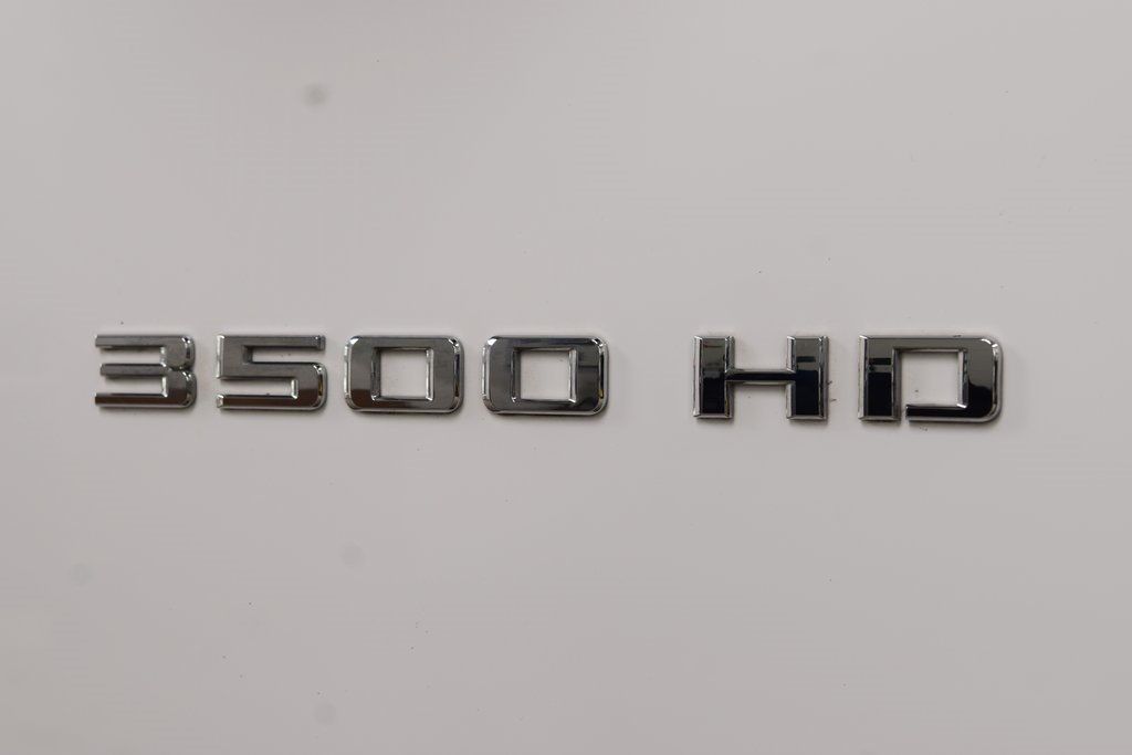 2025 Chevrolet Silverado 3500HD 3500HD CREW 4X4 * DURAMAX * 8' BED * 1 OWNER - 22991902 - 9