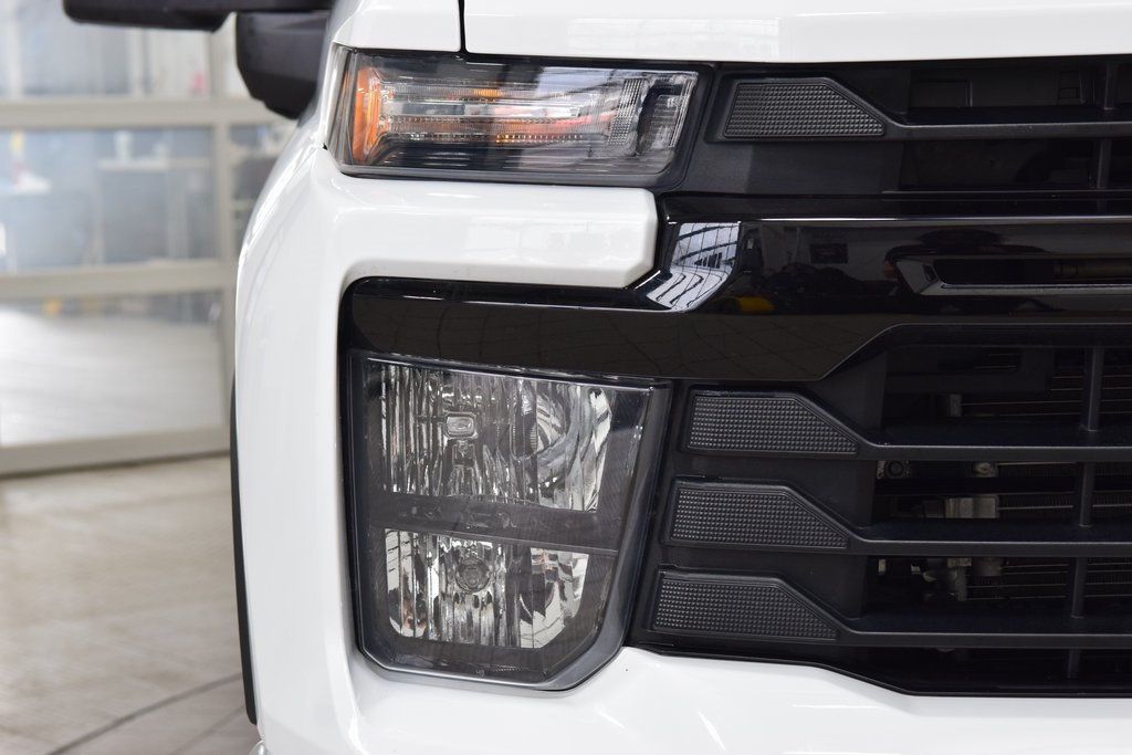 2025 Chevrolet Silverado 3500HD 3500HD CREW 4X4 * DURAMAX * 8' BED * 1 OWNER - 22991902 - 5