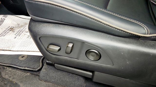 2025 Chevrolet Silverado EV e4WD Crew Cab Extended Range LT w/ Multi-Flex Midgate - 22998963 - 10