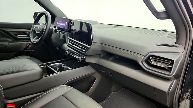 2025 Chevrolet Silverado EV e4WD Crew Cab Extended Range LT w/ Multi-Flex Midgate - 22998963 - 22