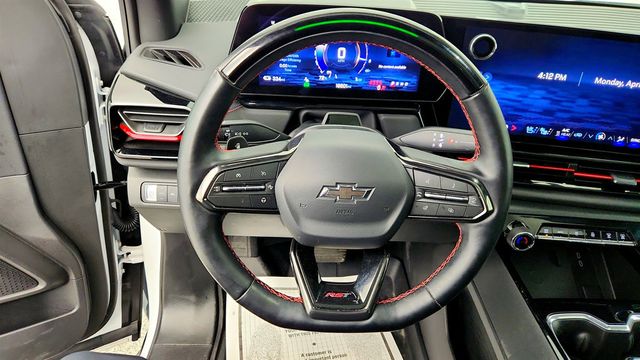 2025 Chevrolet Silverado EV e4WD Crew Cab Max Range RST w/ Hard Folding Truck Bed Cover - 23012596 - 12