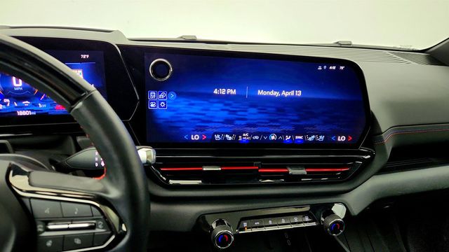 2025 Chevrolet Silverado EV e4WD Crew Cab Max Range RST w/ Hard Folding Truck Bed Cover - 23012596 - 16