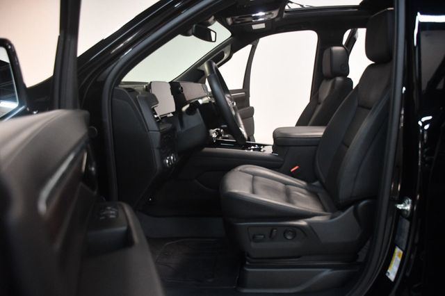 2025 Chevrolet Suburban 25 CHEVY SUBURBAN Z/71-LOW MILES-BLACK - 23078925 - 9