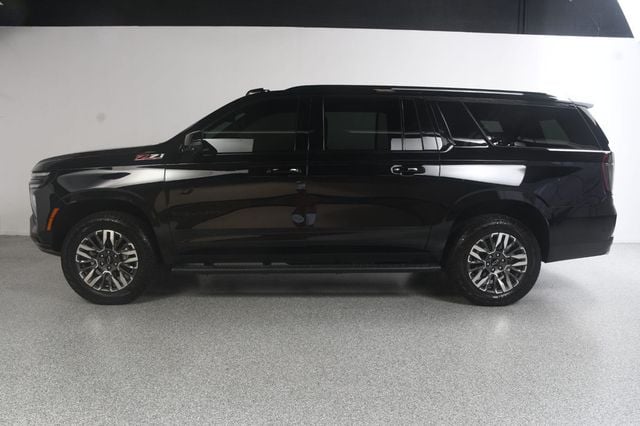 2025 Chevrolet Suburban 25 CHEVY SUBURBAN Z/71-LOW MILES-BLACK - 23078925 - 2