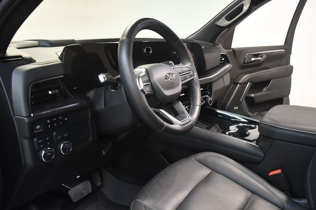2025 Chevrolet Suburban 25 CHEVY SUBURBAN Z/71-LOW MILES-BLACK - 23078925 - 29
