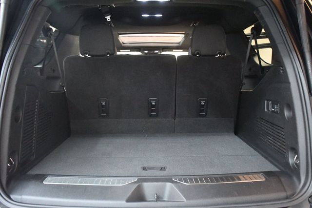 2025 Chevrolet Suburban 25 CHEVY SUBURBAN Z/71-LOW MILES-BLACK - 23078925 - 31