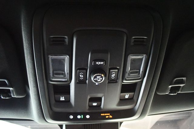 2025 Chevrolet Suburban 25 CHEVY SUBURBAN Z/71-LOW MILES-BLACK - 23078925 - 59