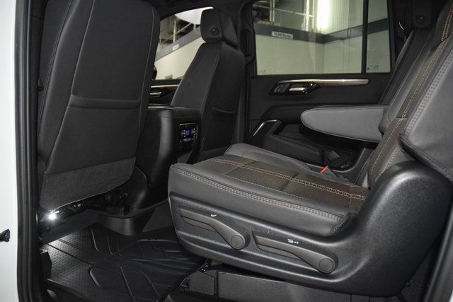 2025 Chevrolet Suburban 4WD 4dr High Country - 22931779 - 41