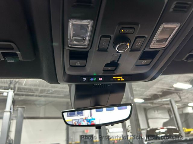 2025 Chevrolet Suburban 4WD 4dr High Country - 22946544 - 19