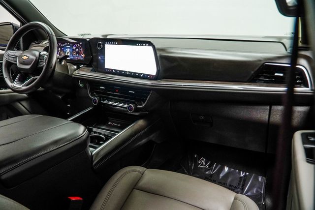 2025 Chevrolet Suburban 4WD 4dr LT - 22986448 - 19