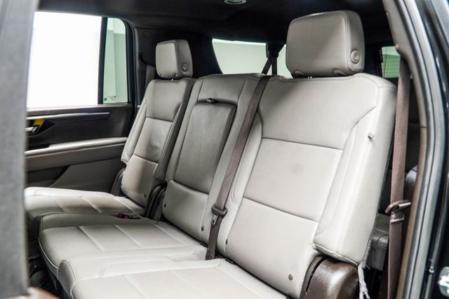 2025 Chevrolet Suburban 4WD 4dr LT - 22986448 - 46