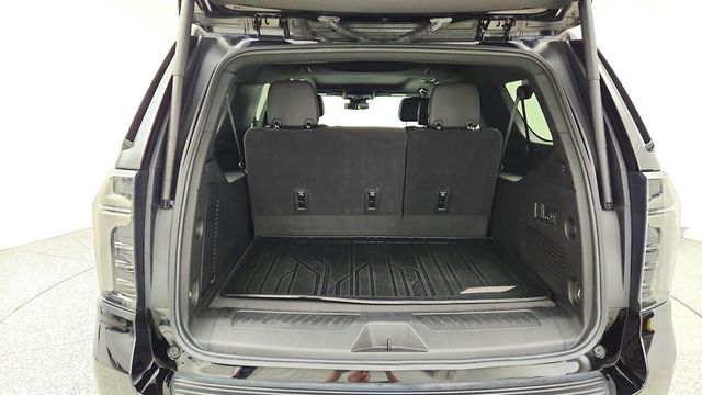 2025 Chevrolet Suburban 4WD 4dr LT w/ Comfort Pkg, Pano Roof, 20'' Wheels & Tow Pkg - 23094562 - 22