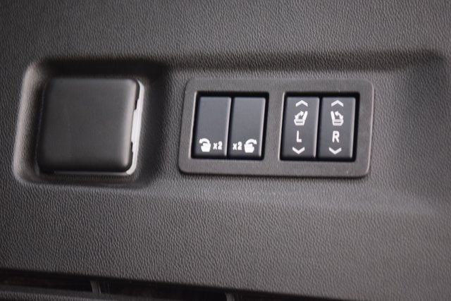 2025 Chevrolet Suburban 4WD 4dr RST - 22915977 - 23