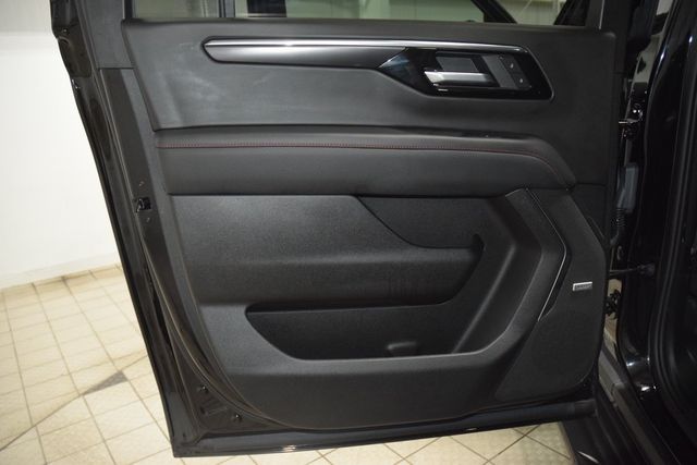 2025 Chevrolet Suburban 4WD 4dr RST - 22984541 - 45