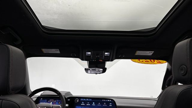 2025 Chevrolet Suburban 4WD 4dr RST - 23030041 - 33