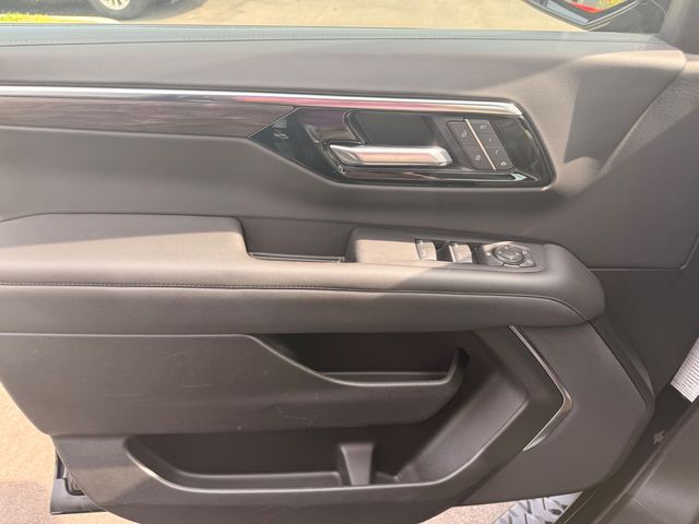 2025 Chevrolet Suburban 4WD 4dr Z71 - 23032860 - 1
