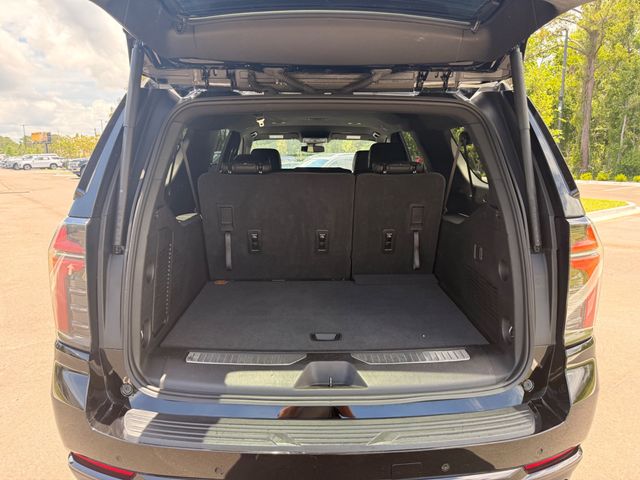2025 Chevrolet Suburban 4WD 4dr Z71 - 23037157 - 13