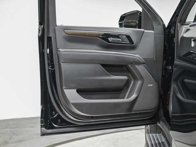 2025 Chevrolet Suburban High Country - 23076747 - 11