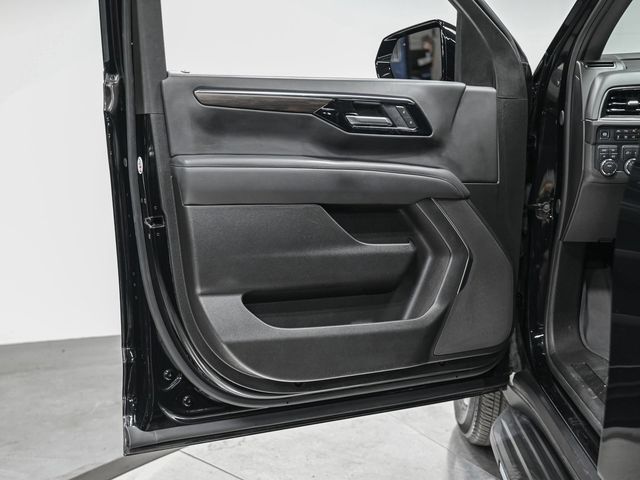 2025 Chevrolet Suburban LS - 23078910 - 11
