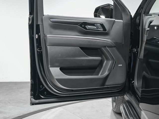 2025 Chevrolet Suburban RST - 23096942 - 11