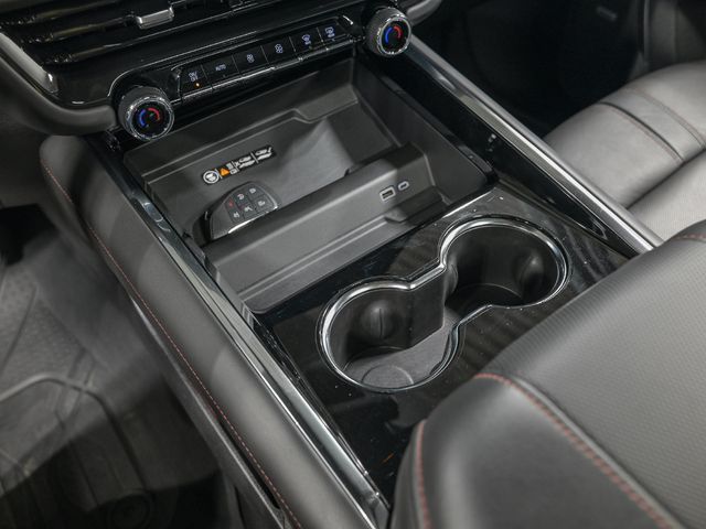2025 Chevrolet Suburban RST - 23096942 - 29