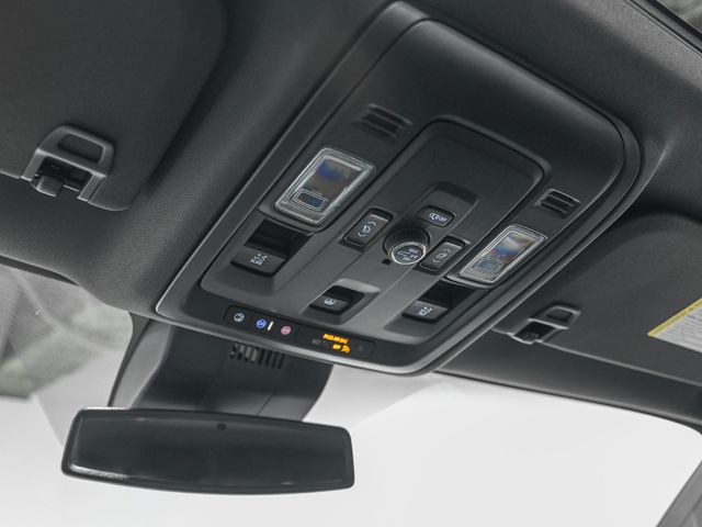 2025 Chevrolet Suburban RST - 23096942 - 30