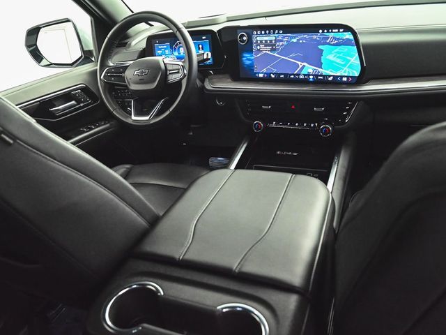 2025 Chevrolet Suburban Z71 - 22994840 - 17