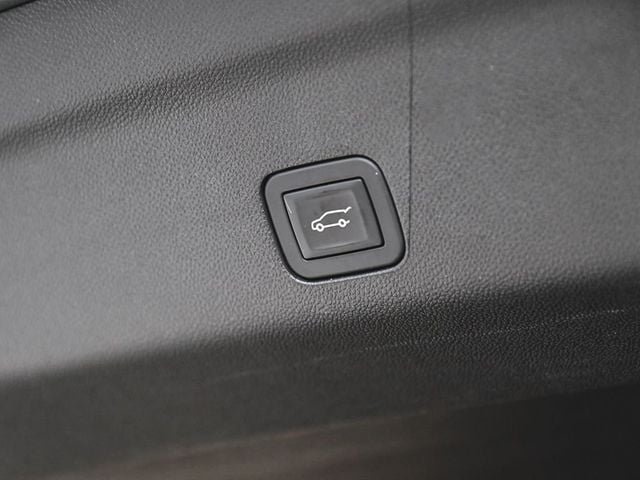 2025 Chevrolet Suburban Z71 - 22994840 - 24