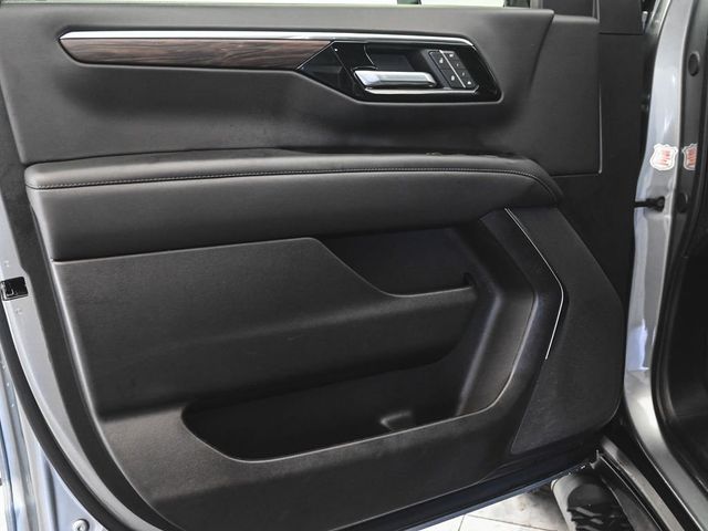 2025 Chevrolet Suburban Z71 - 22994840 - 7