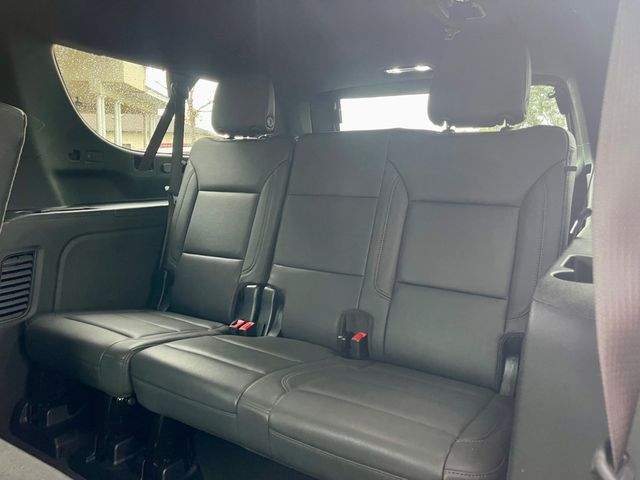 2025 Chevrolet Suburban Z71 - 22952629 - 12