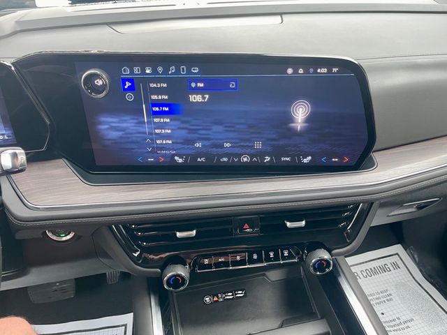 2025 Chevrolet Suburban Z71 - 22952629 - 15