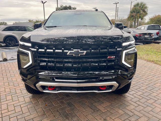 2025 Chevrolet Suburban Z71 - 22952629 - 8