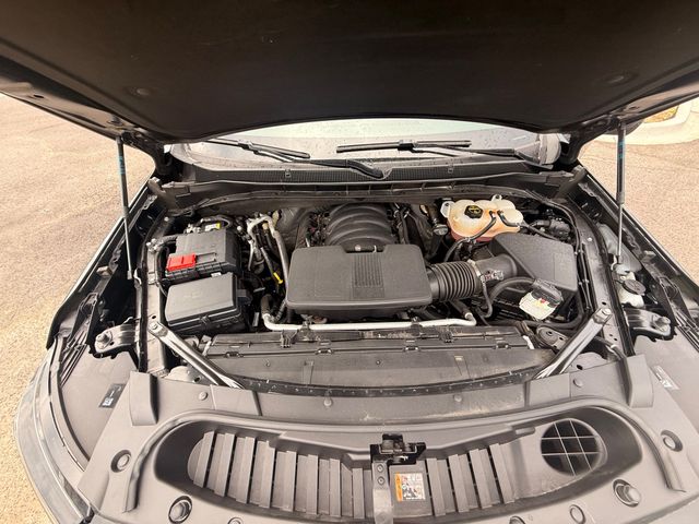 2025 Chevrolet Suburban Z71 4WD - 23069651 - 23