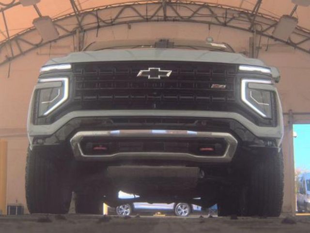 2025 Chevrolet Tahoe 4WD 4dr Z71 - 23021641 - 3