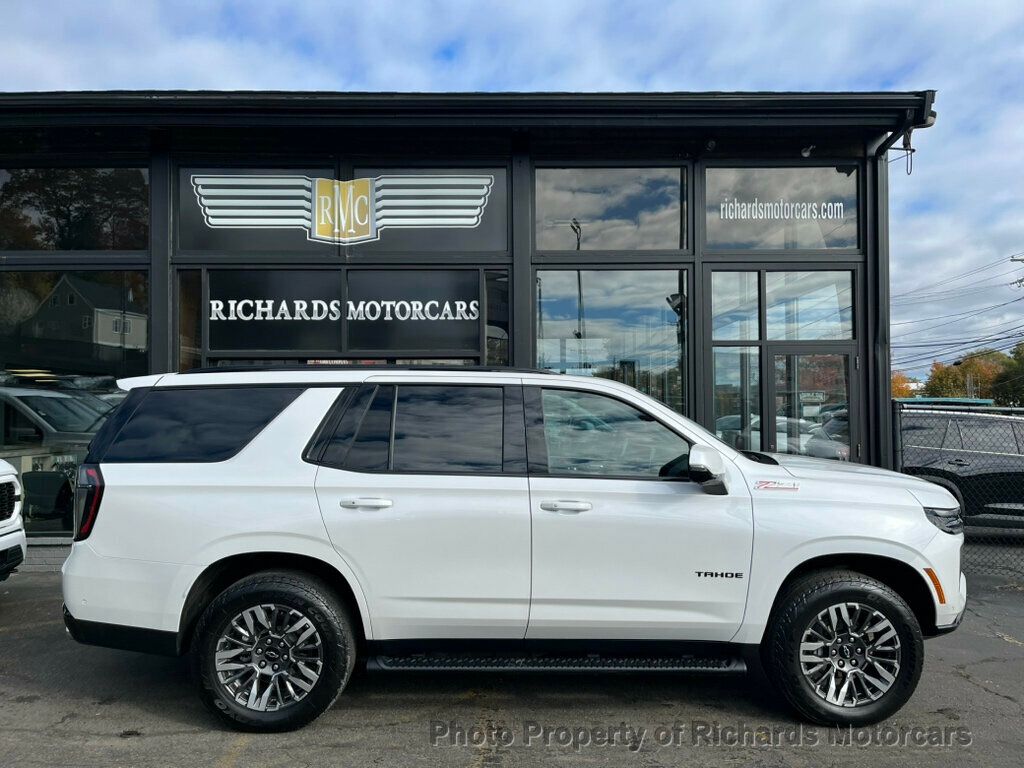 2025 Chevrolet Tahoe Z71 photo 2