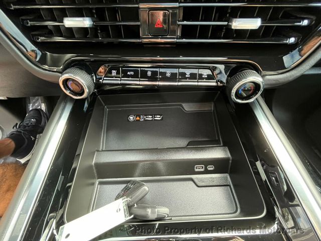 2025 Chevrolet Tahoe 4WD 4dr Z71 - 22936618 - 34