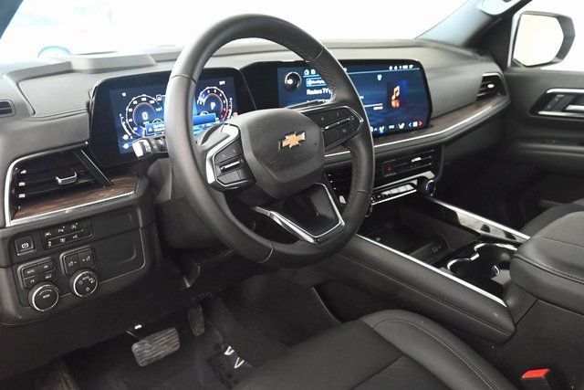 2025 Chevrolet Tahoe LT - 22979861 - 3