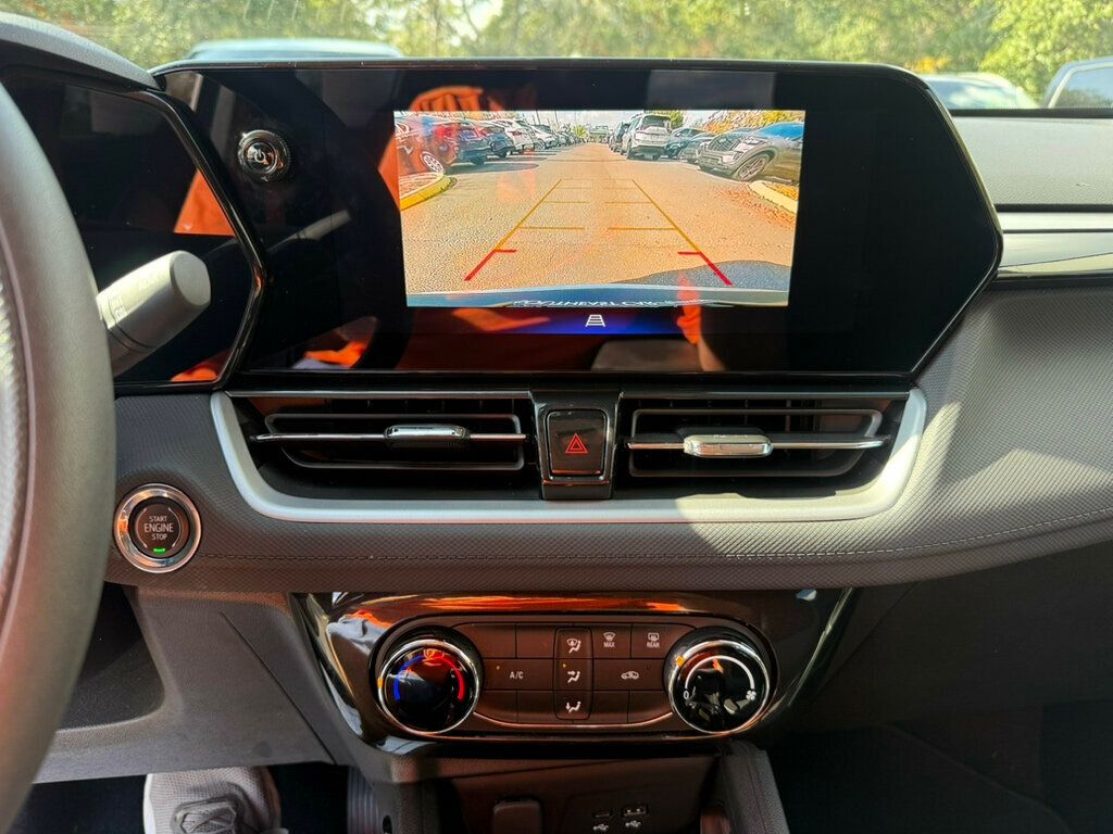 2025 Chevrolet Trailblazer LT photo 4