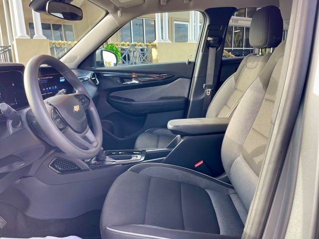 2025 Chevrolet Trailblazer LT - 22937946 - 10