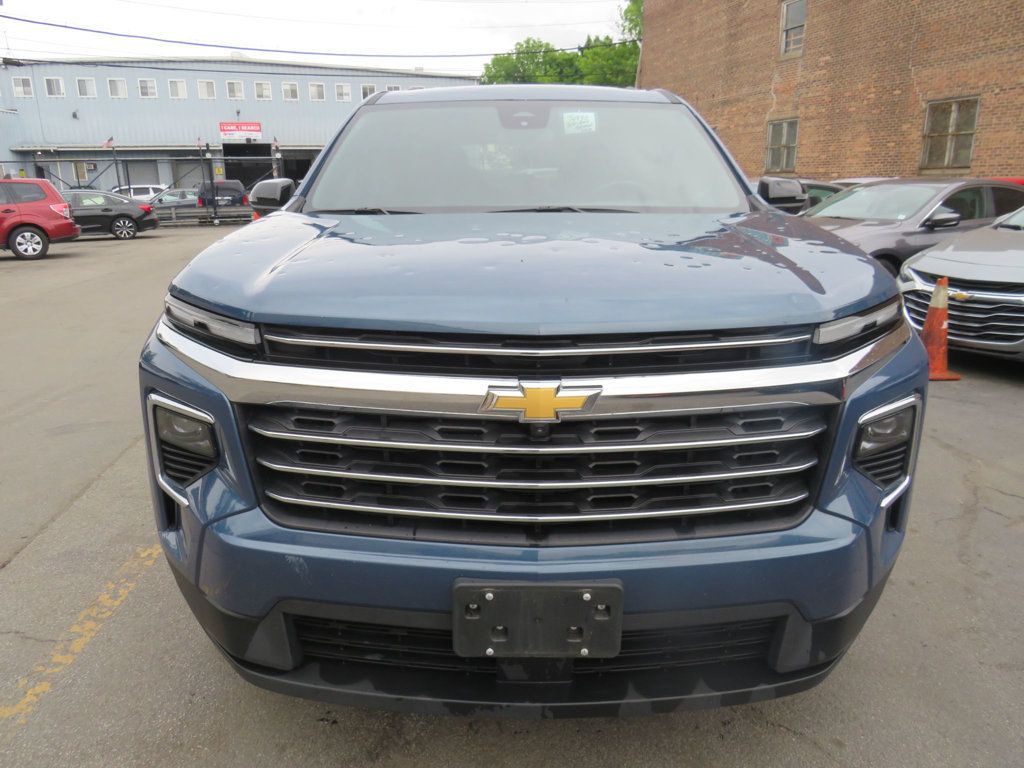 Chevrolet Traverse photo 2