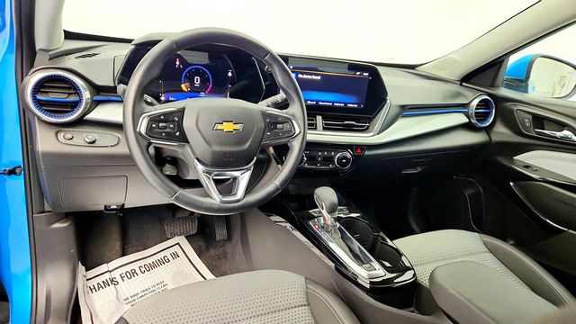 2025 Chevrolet Trax 4dr LT with Driver Confidence & Convenience Packages - 23009116 - 11