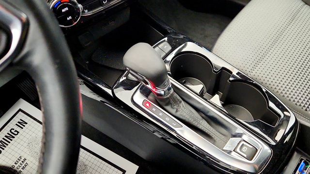 2025 Chevrolet Trax 4dr LT with Driver Confidence & Convenience Packages - 23009116 - 14