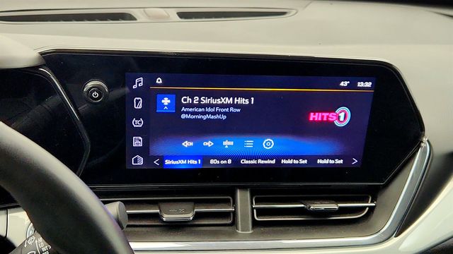 2025 Chevrolet Trax 4dr LT with Driver Confidence & Convenience Packages - 23009116 - 16