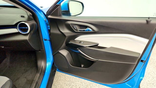 2025 Chevrolet Trax 4dr LT with Driver Confidence & Convenience Packages - 23009116 - 23