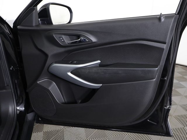 2025 Chevrolet Trax FWD 4dr 1RS - 22965305 - 21